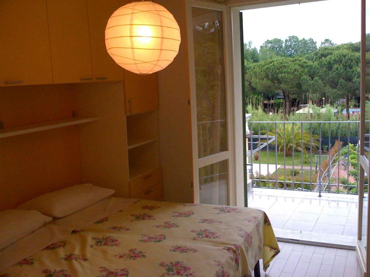 Apartment In Marina Di Massa - Toskana 24103 Экстерьер фото